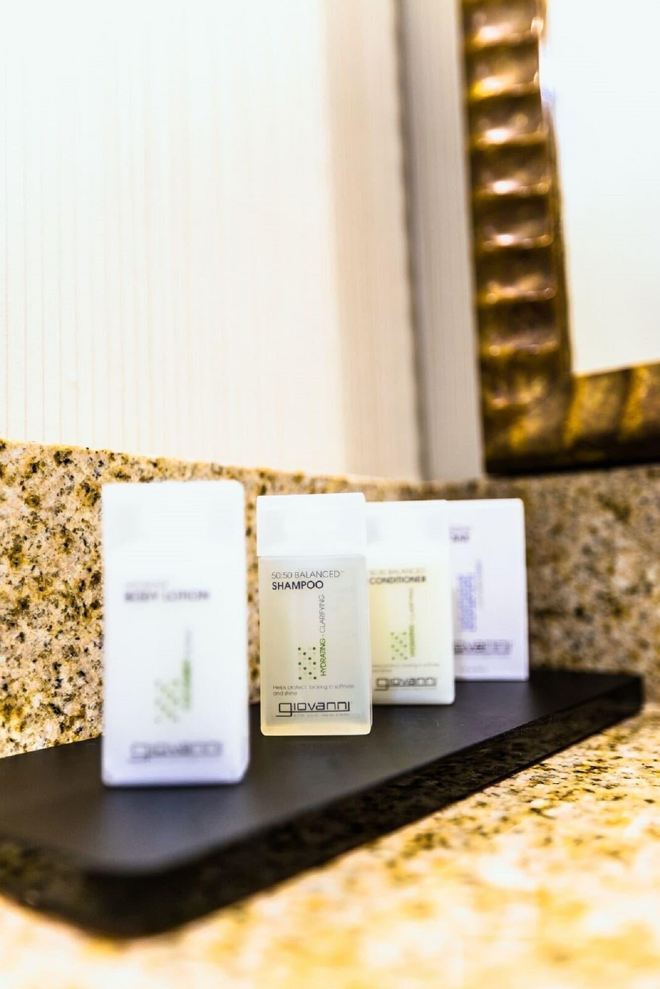 Embassy Suites By Hilton Piscataway Somerset Екстер'єр фото