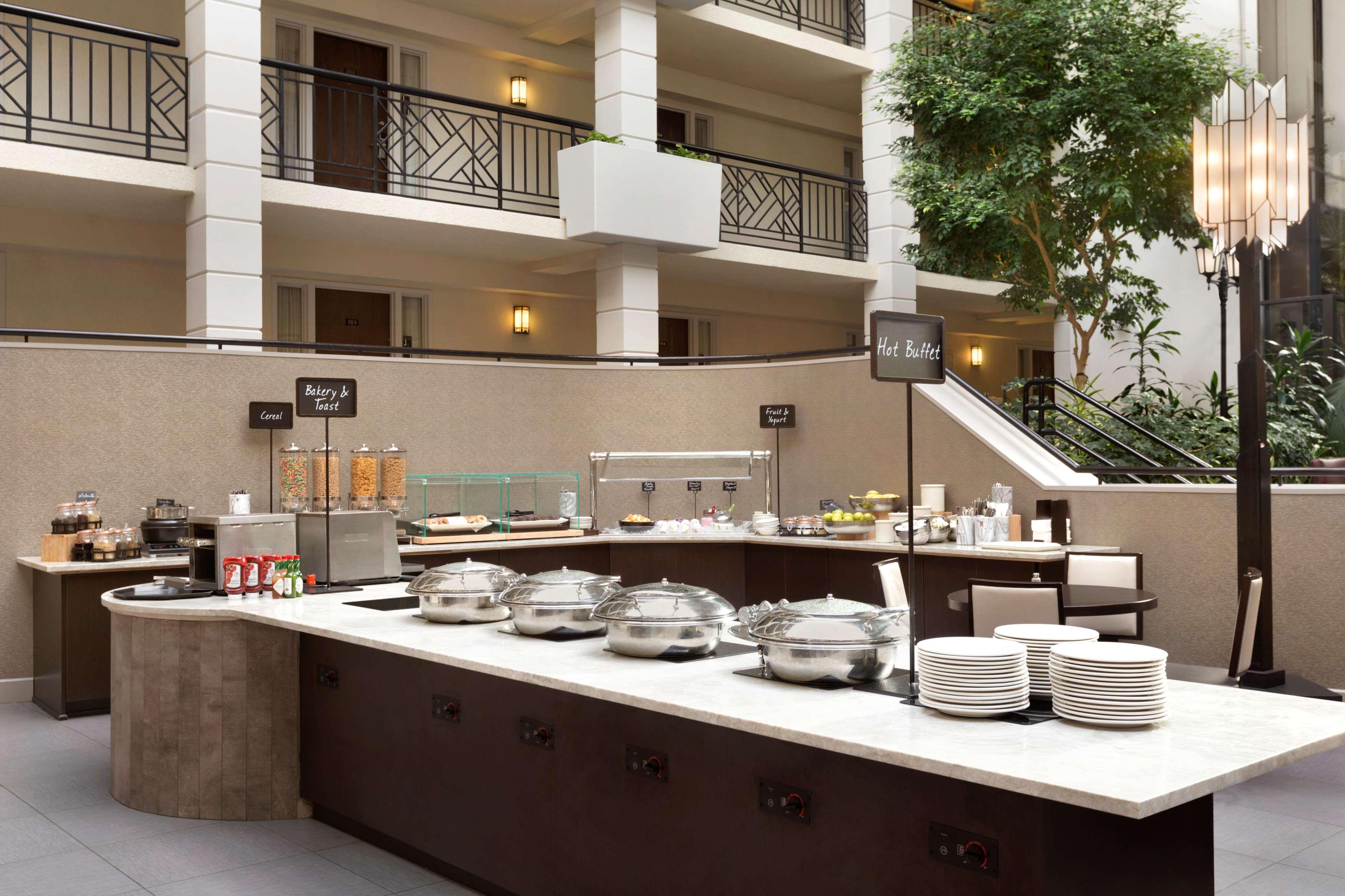 Embassy Suites By Hilton Piscataway Somerset Екстер'єр фото