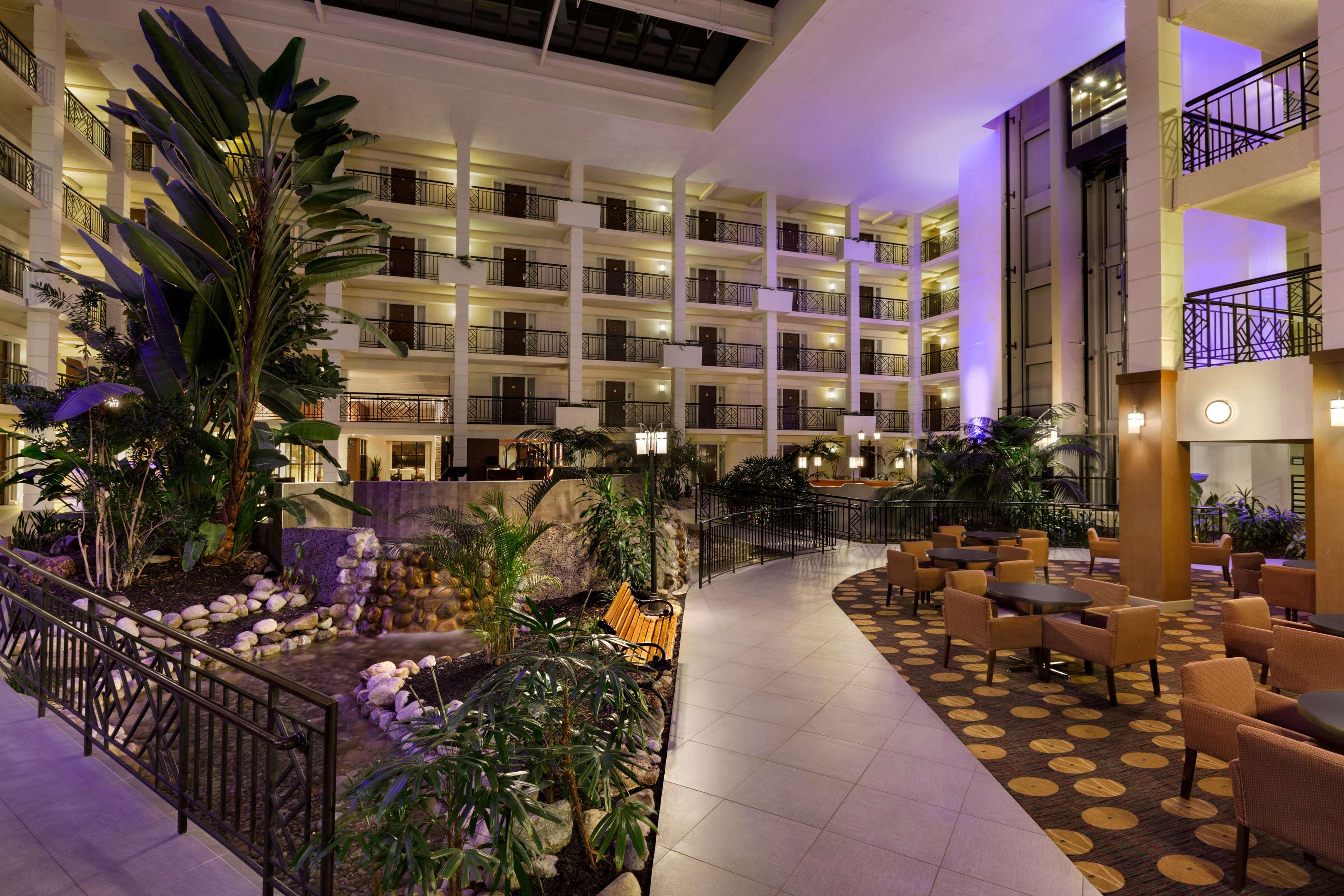 Embassy Suites By Hilton Piscataway Somerset Екстер'єр фото
