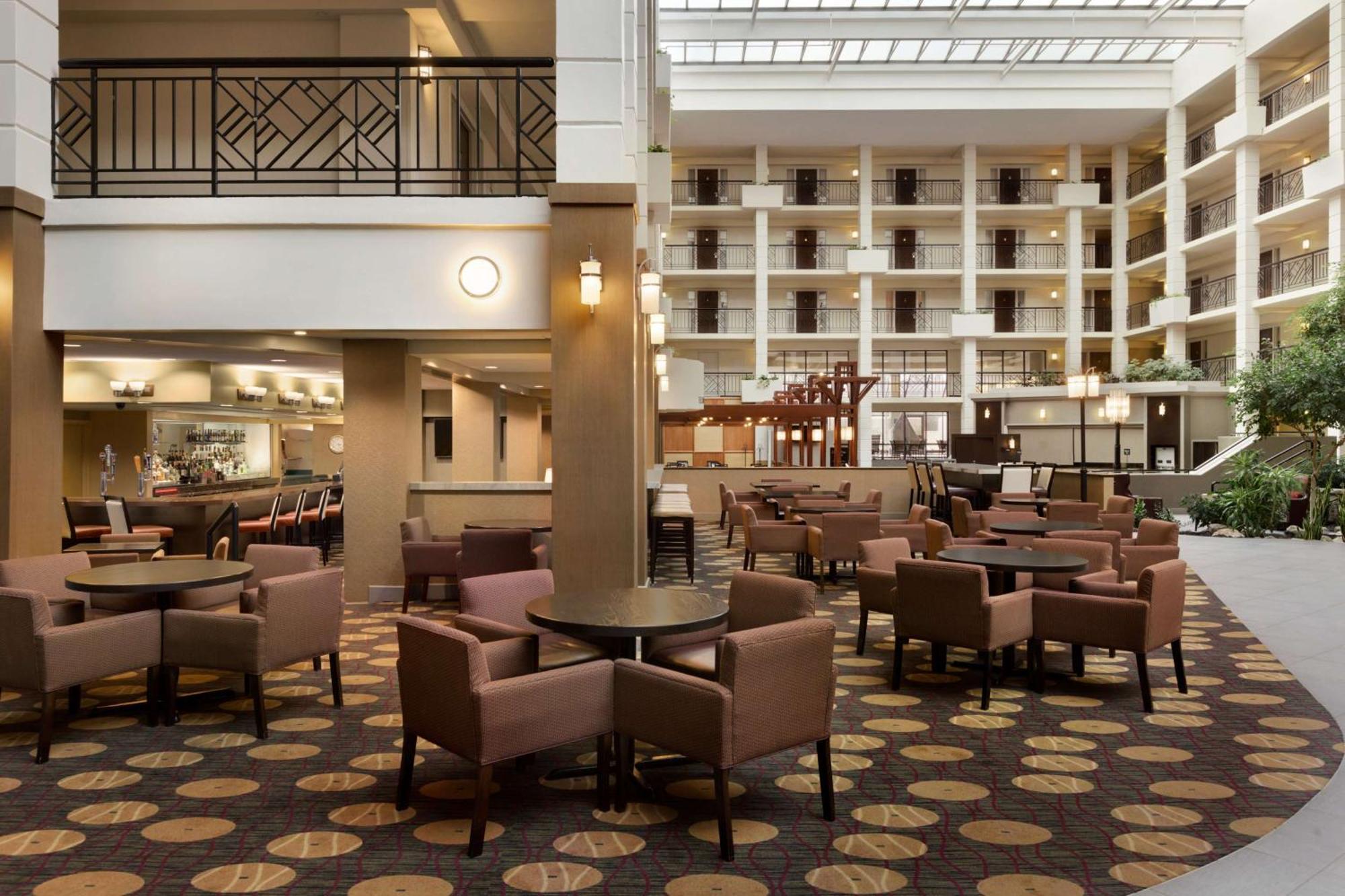 Embassy Suites By Hilton Piscataway Somerset Екстер'єр фото